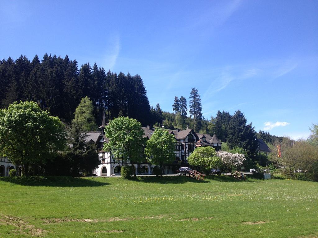 Relais&Châteaux Jagdhof Glashütte Bad Laasphe Extérieur photo
